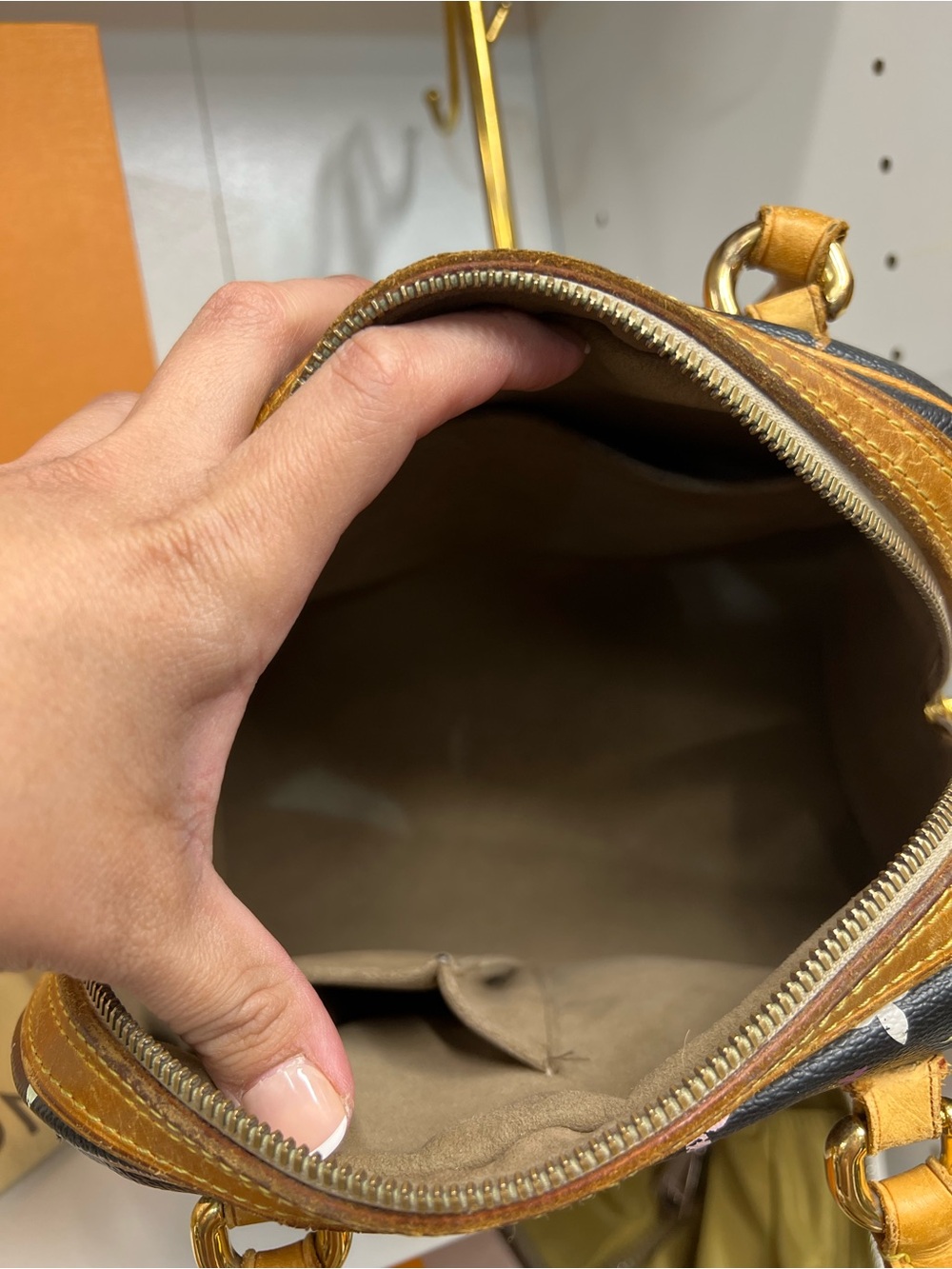 🔥🔥 LOUIS VUITTON Priscilla Monogram Multicolore Multicolor Handbag - Picture 4 of 14